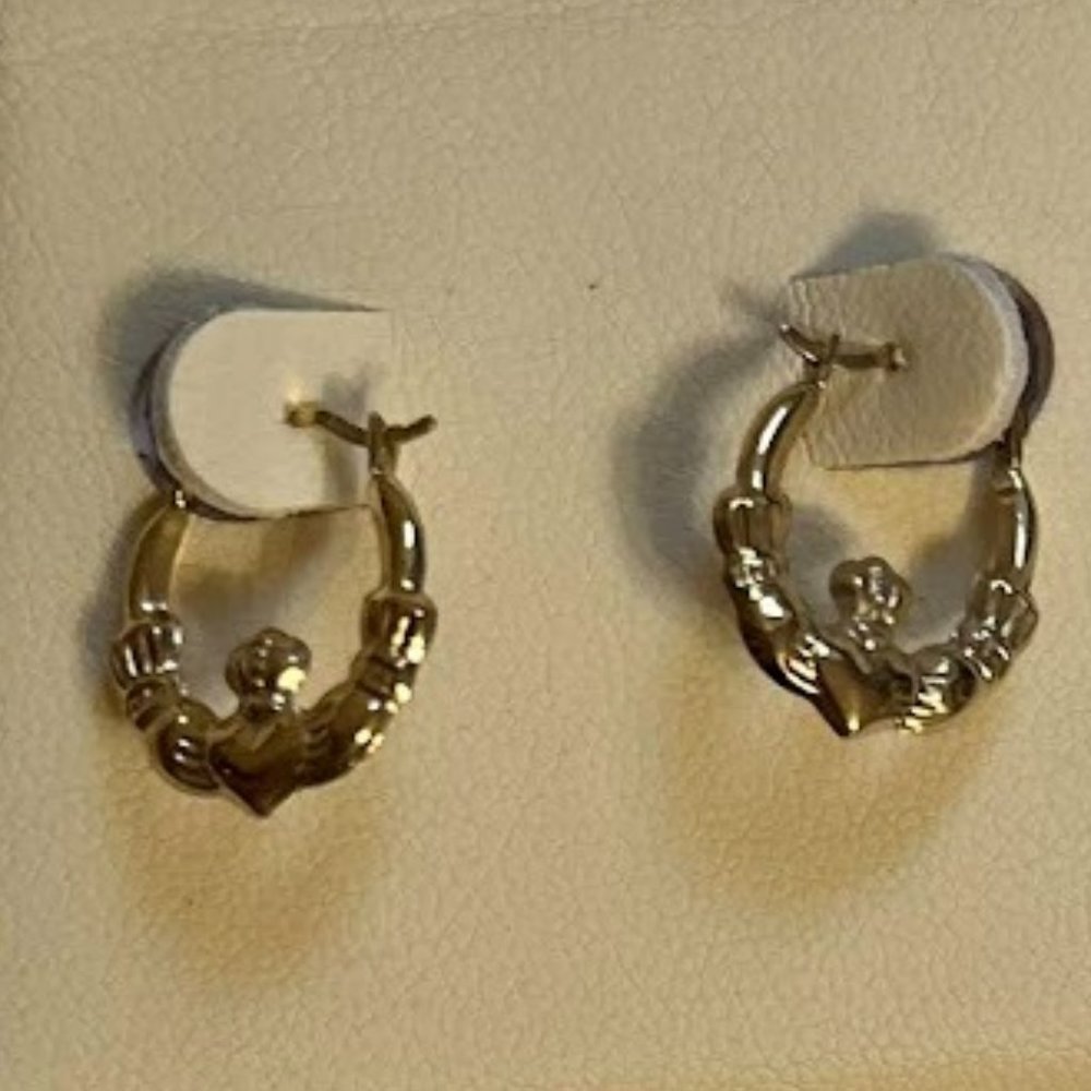 14K Gold Claddagh Hoop Earrings